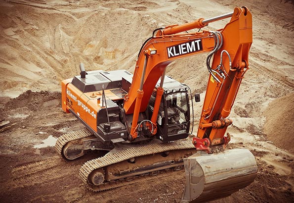 挖机保养中的常见误区及正确做法